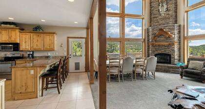 Best Views, Hot Tub, Game Room! 10 minutes to Zion