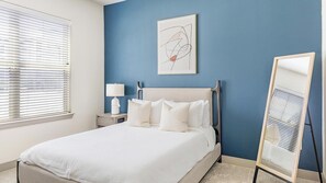 2 bedrooms, desk, iron/ironing board, WiFi