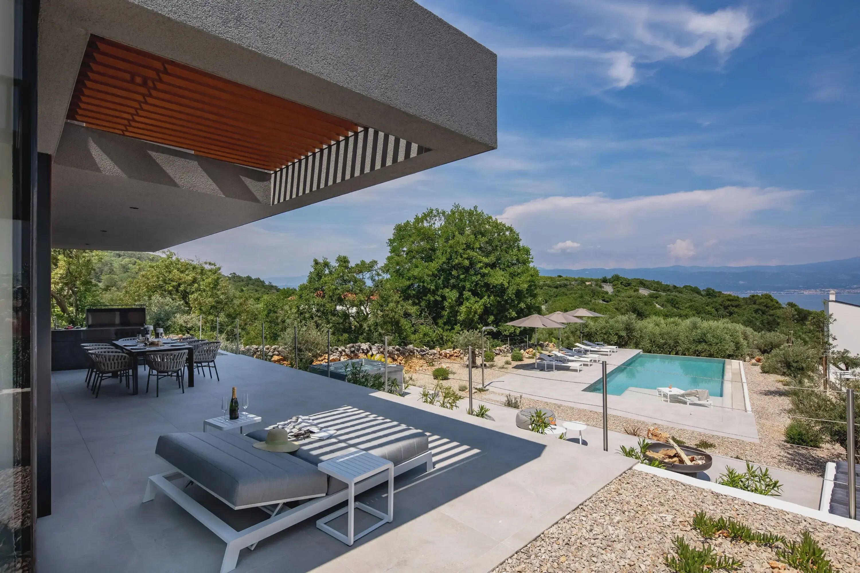 House, Smoking | 4 bedrooms