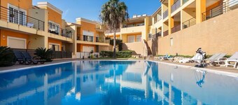Bright and modern 2 Bed Apartment in Vale de Parra