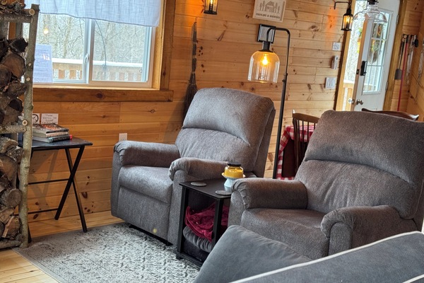 Kamin, Bücher, Computerbildschirme