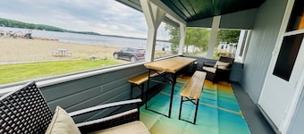 Lovely 3BR Lakefront Cottage @ Jenkins Beach #1