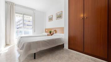 Rumah, 3 kamar tidur, teras | 3 kamar tidur