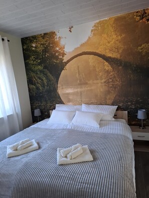 8 bedrooms, iron/ironing board, travel crib, free WiFi