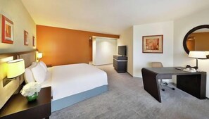 1 bedroom, desk, laptop workspace, blackout drapes