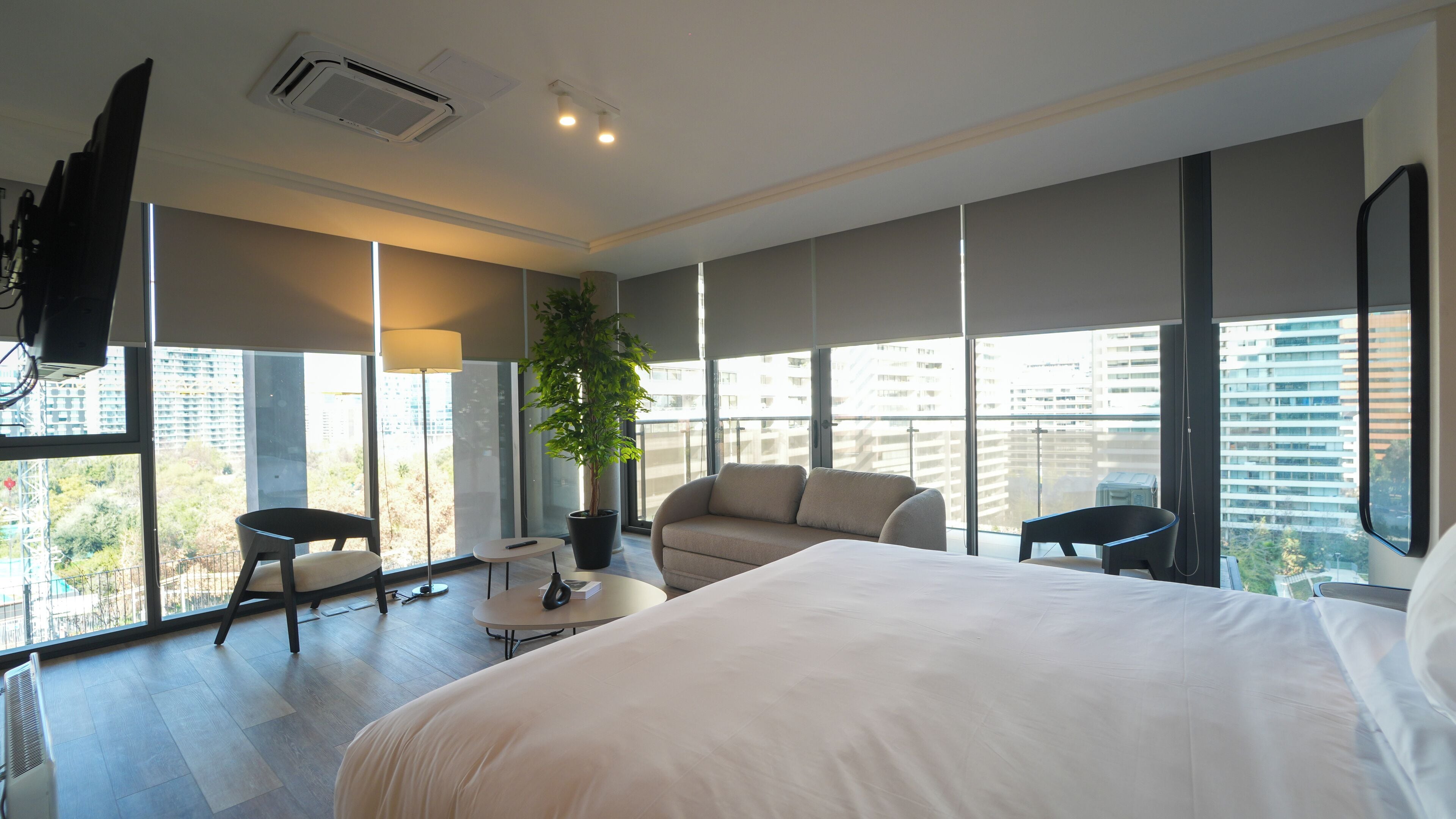 Apartemen Superior, 1 Tempat Tidur King dengan tempat tidur Sofa, balkon