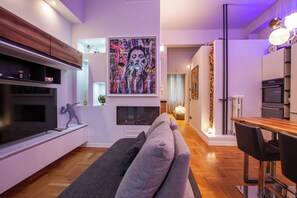 Smart TV, fireplace, printers - Home Boutique with Courtyard-Design&Fashion District (Milano)