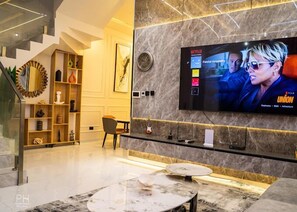 Apartemen Ekonomi, balkon, pemandangan kota | Area keluarga