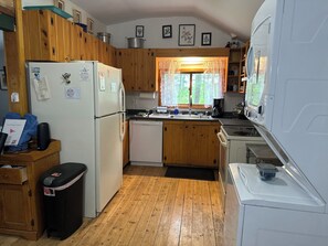 Microonde, forno, piano cottura, lavastoviglie