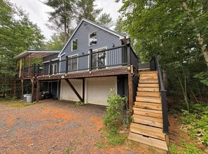 Exterior - Spacious TWO Units, 6-bedroom estate on beautiful Bonny Eagle Pond (Buxton)