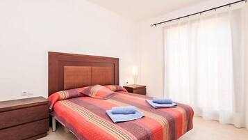 House, 4 Bedrooms, Terrace | 4 bedrooms