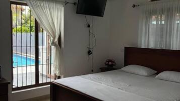 Deluxe Double Room, Garden View | Free WiFi