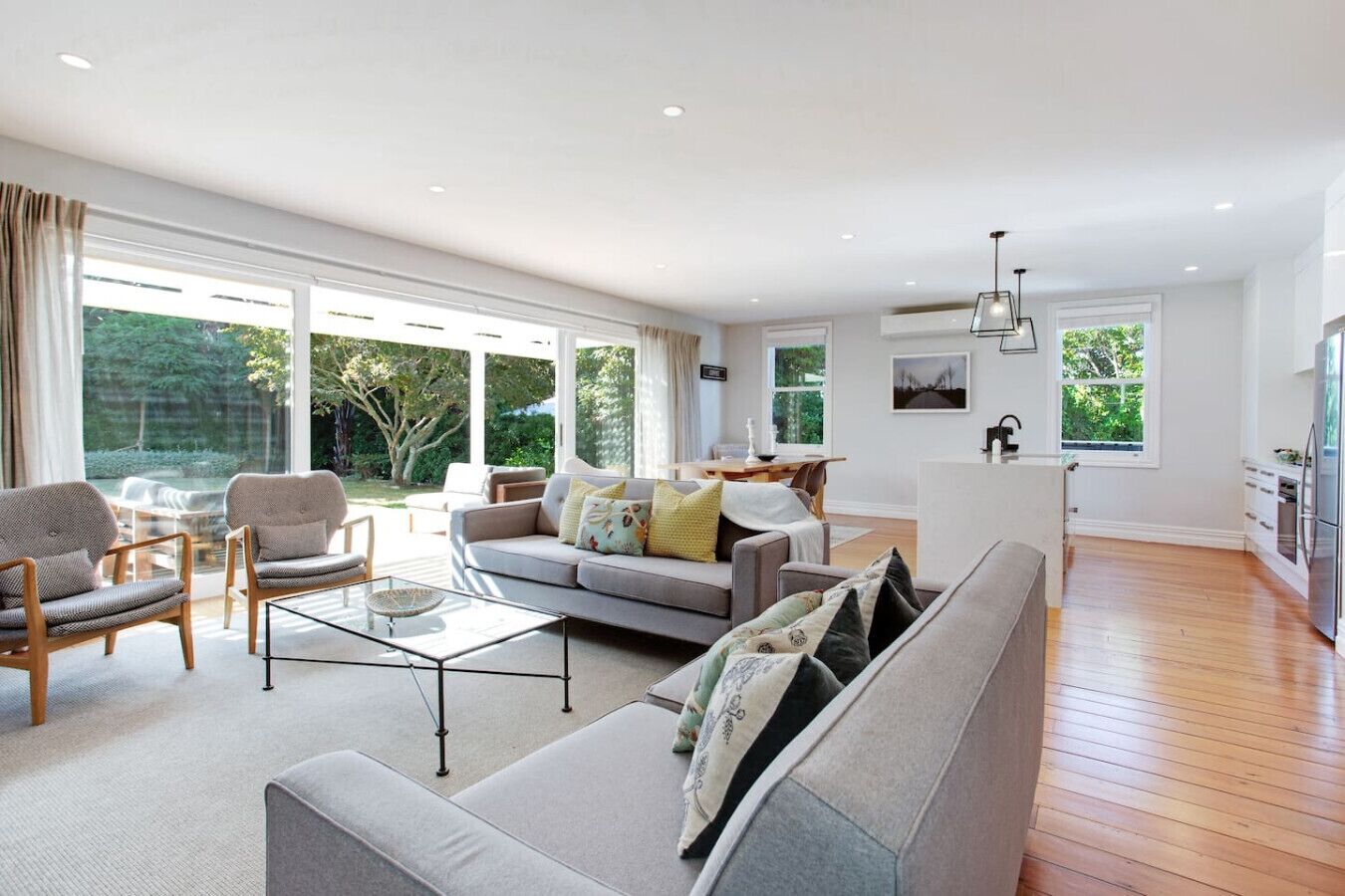 TV, fireplace, stereo