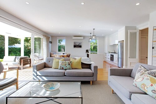 Solara Executive Villa with Air-Con and Backyard