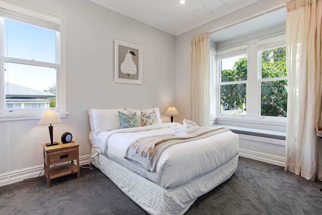 3 bedrooms, desk, iron/ironing board, free WiFi