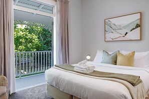 3 Schlafzimmer, Schreibtisch, Bügeleisen/Bügelbrett, kostenloses WLAN