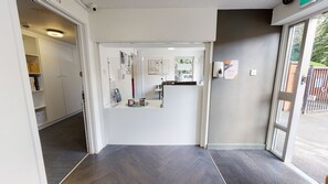 Interior entrance - Daisy Bank - Campus Accommodation (Manchester)