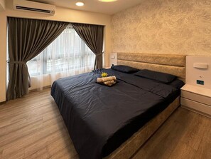 2 bedrooms, iron/ironing board, WiFi, bed sheets - 2-bed 1-bath perfect for short stays in KL (Kuala Lumpur)