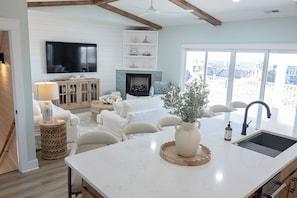Smart TV, chimenea
