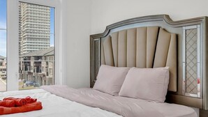 5 dormitorios, tabla de planchar con plancha, wifi gratis y ropa de cama