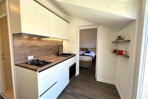 1 bedroom, iron/ironing board, WiFi, bed sheets - Vila Vera Seafront Apartment with Balcony (Sumartin)