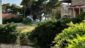 Property grounds - Vila Vera Seafront Apartment with Sea View (Sumartin)