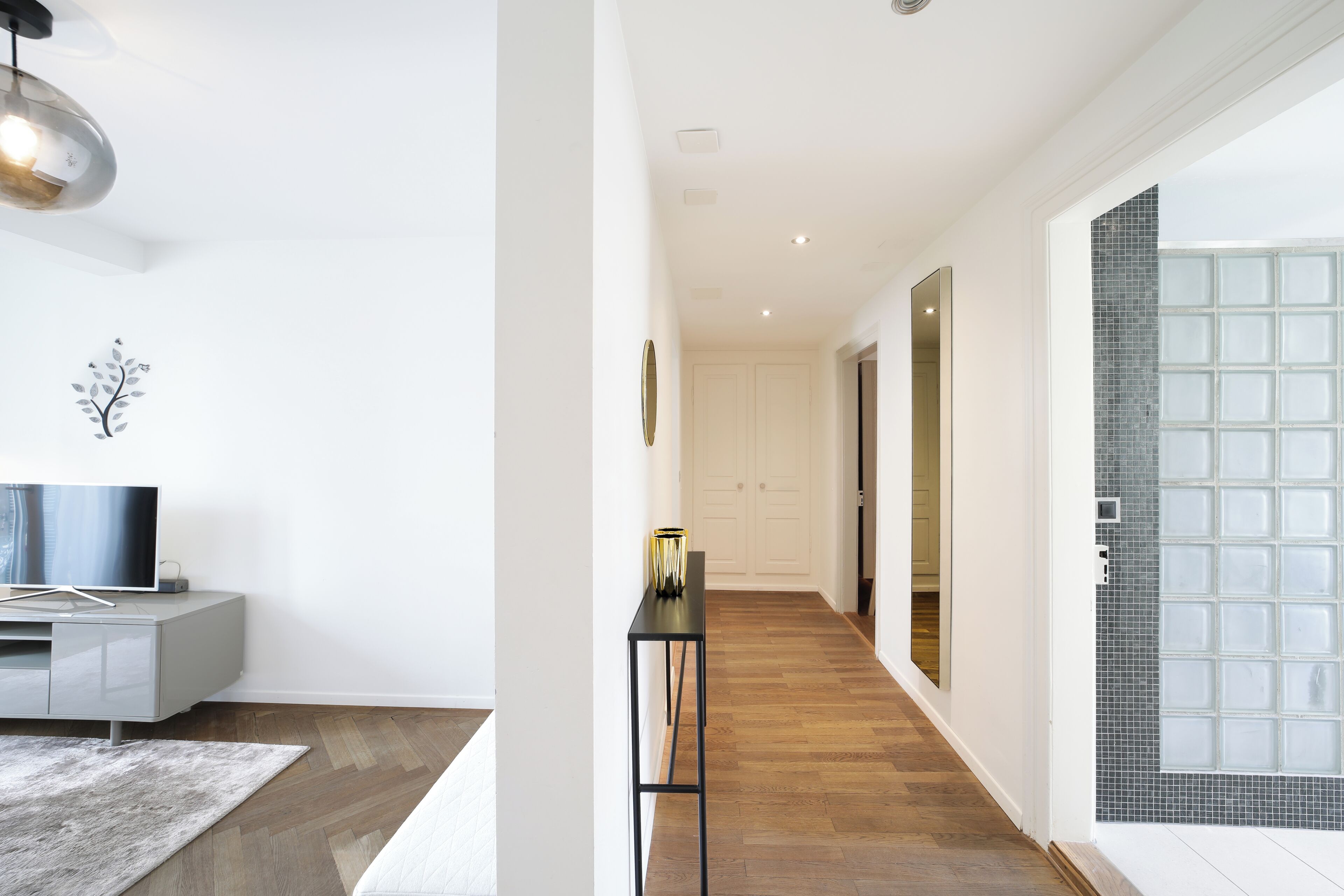 Two Bedroom Grand, Balcony, Kitchen -Standard