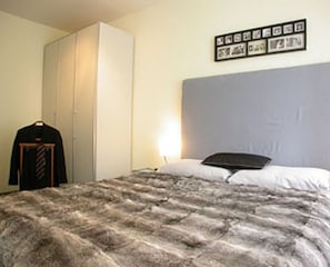 Senior Apartment, 2 Bedrooms, Balcony