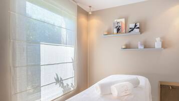 Couples treatment room(s), Turkish bath/hammam, body treatments