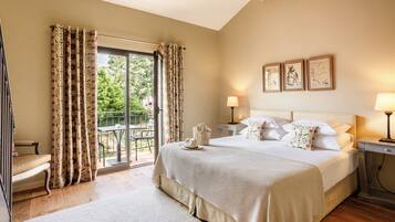 Family Duplex, Balcony | In-room safe, individually furnished, desk, laptop workspace