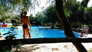 Seasonal outdoor pool