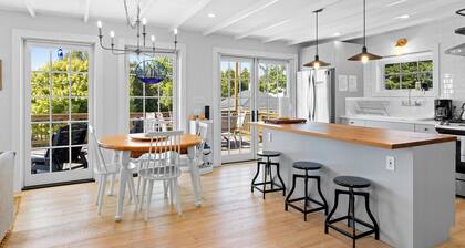 Harborside Cottage, walk to town