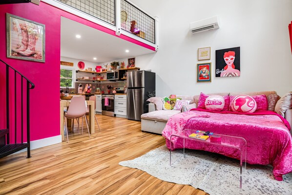 Interior - Pet Friendly Barbie House w/ Hot Tub, 5 Min from Town/15 Min to Asheville (Black Mountain)