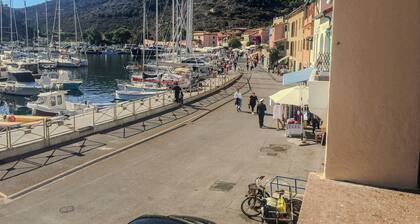 Casa del Porticciolo di Capraia