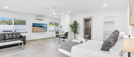 1 habitación, wifi y ropa de cama