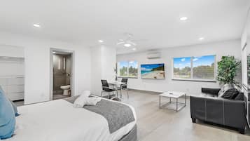 1 habitación, wifi y ropa de cama