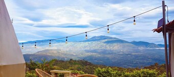 Las Colinas Glamping - Domo #1