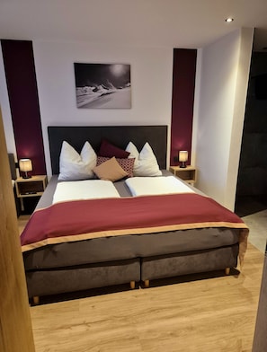 Basic-Apartment, 2 Schlafzimmer, Bergblick