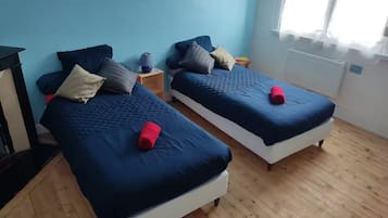 2 bedrooms, WiFi, bed sheets
