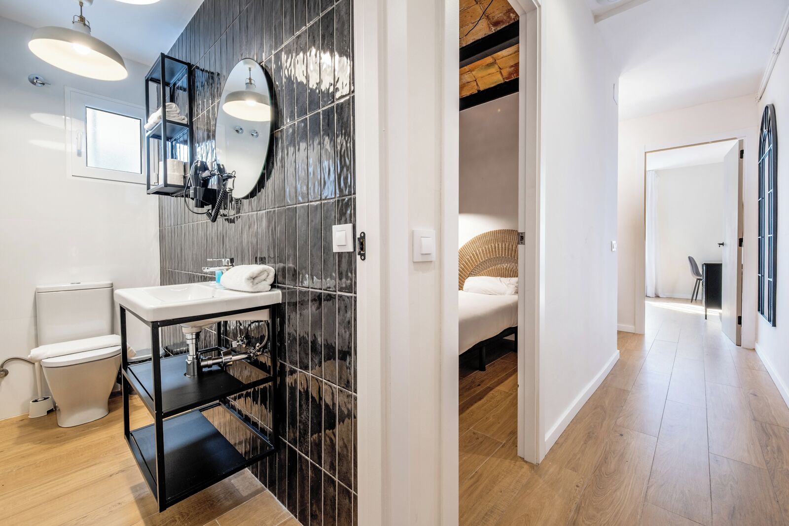 Familie appartement, 4 slaapkamers | Badkamer | Een douche, een haardroger, handdoeken, zeep