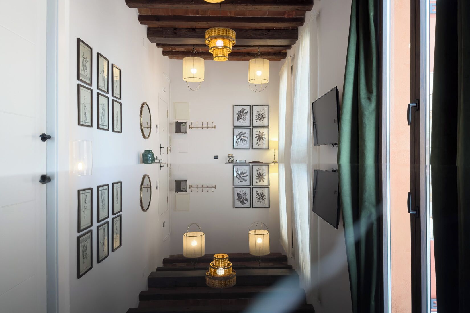 Apartamento familiar, balcón, vistas a la ciudad | Interior