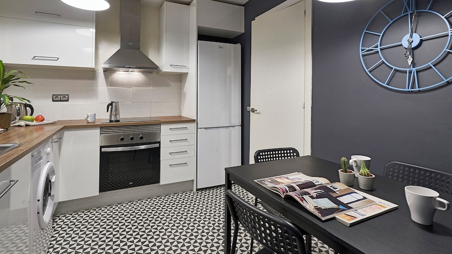 BeBarceloner Sants Apartments