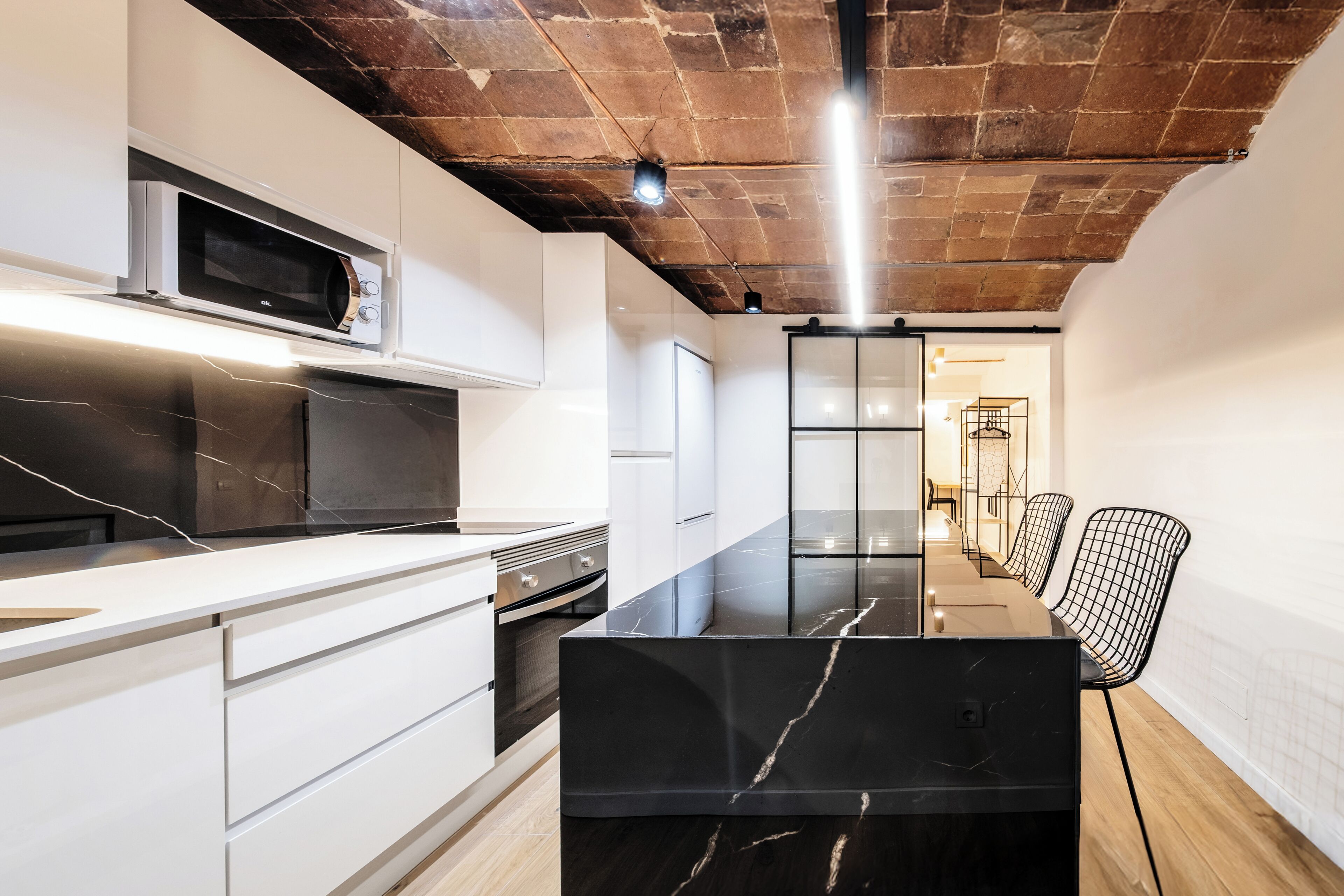 Comfort Studio | Private kitchen | Fridge, microwave, oven, stovetop