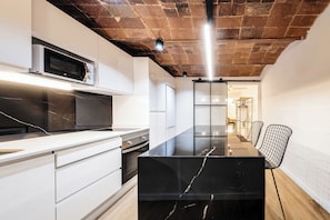 Comfort Studio | Dapur peribadi | Peti sejuk, ketuhar gelombang mikro, ketuhar, dapur 