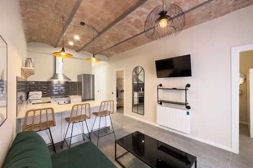 BeBarceloner Sants Apartments