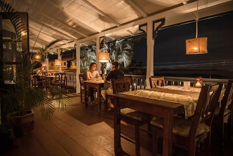 Outdoor dining. Boutique Hotel Peperpot