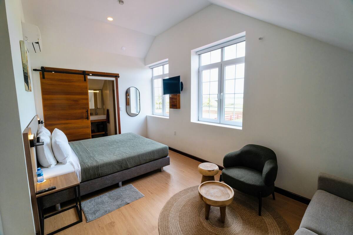 Habitación Premium | Caja fuerte, escritorio, cunas gratuitas y wifi gratis