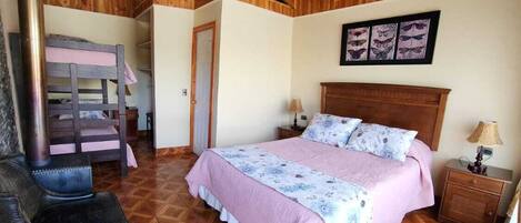 Family Room | Free WiFi