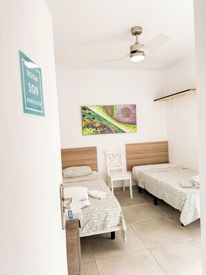 Superior Room, 2 Twin Beds, Balcony, Resort View (109) | Kostenloses WLAN, Bettwäsche
