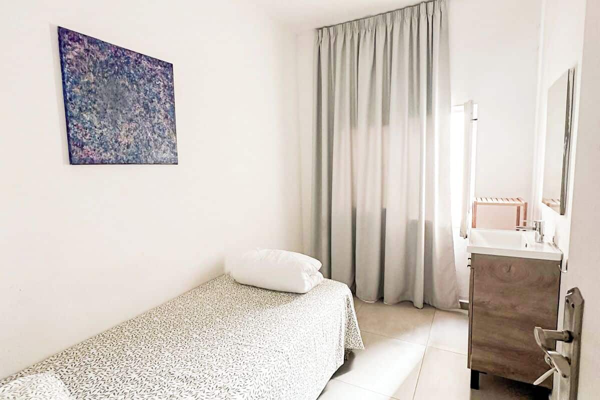 1 chambre, Wi-Fi gratuit, draps fournis